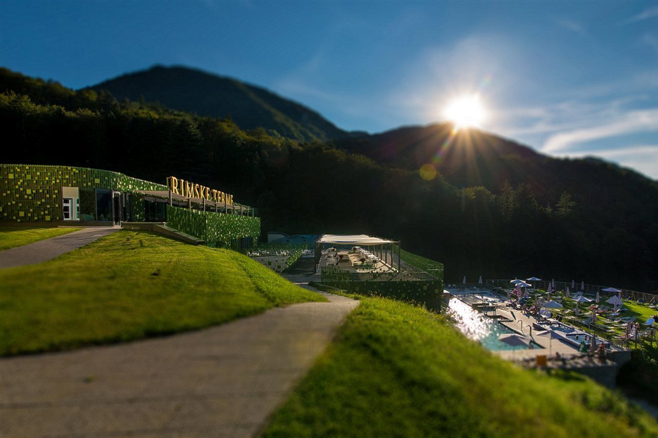Hotel Rimski Dvor - Rimske Terme 림스키타플레스 외부 사진